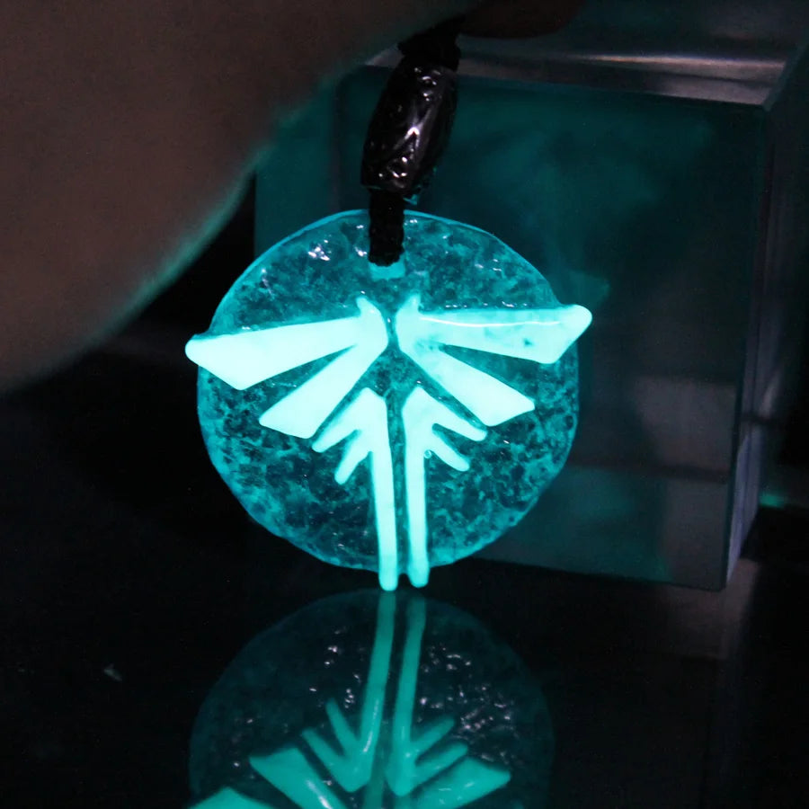 The Last Of Us 2 Crystal Pendant Necklace Glowing In The Dark Firefly Logo