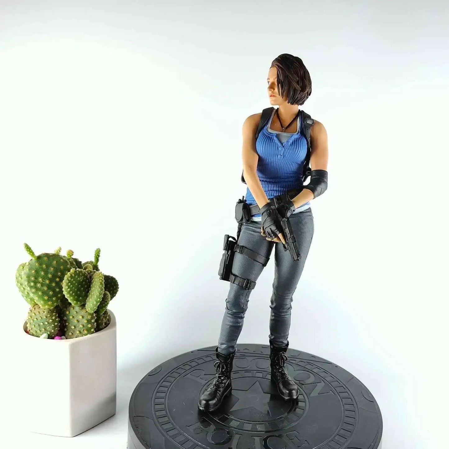 Resident Evil 3 Jill Valentine (Remake) 30cm Statue Action Figure