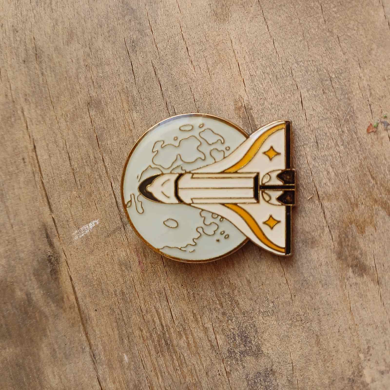 The Last of Us Ellie's Rocket Pin - Available at 2Fast2See.co