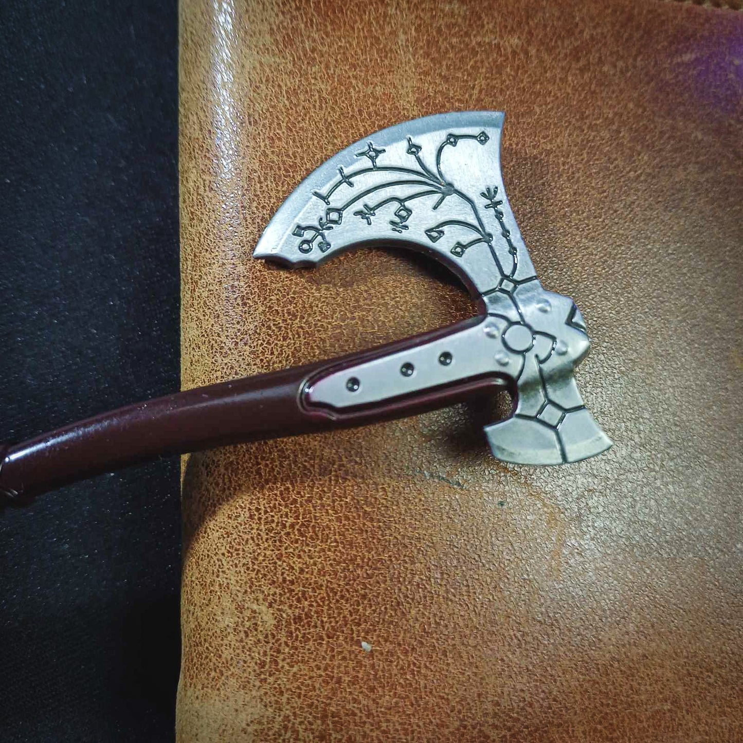 God of War Leviathan Axe Keychain with Clasp