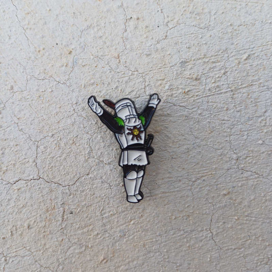 Dark Souls Solaire Praise the Sun Metallic Enamel Pin